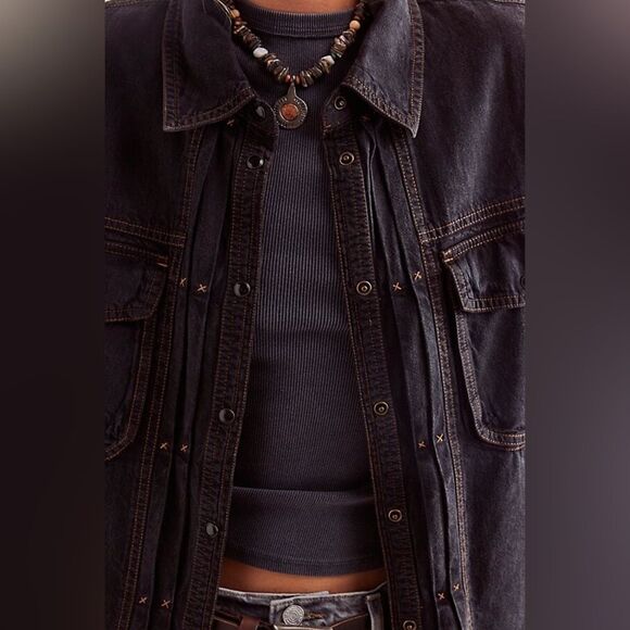 NWOT Free People Wild Dreams Denim Sleeveless Snap Button Shirt Midnight Wash M - Picture 4 of 13